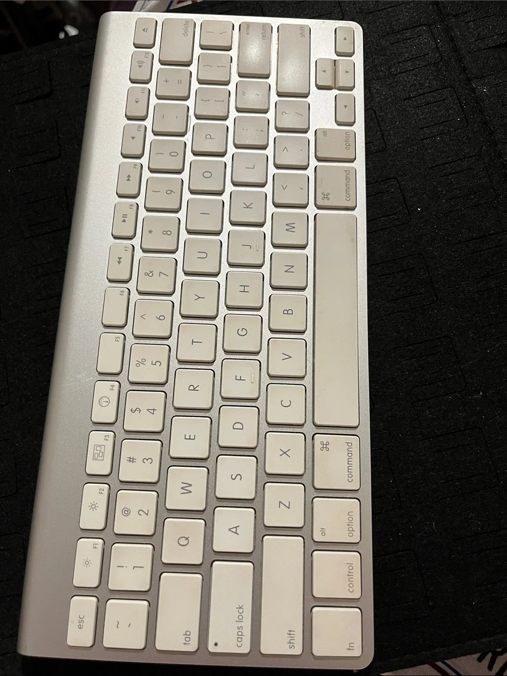 Apple White & Silver Compact Wireless Keyboard